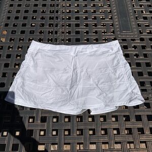 Lululemon pace rival skirt